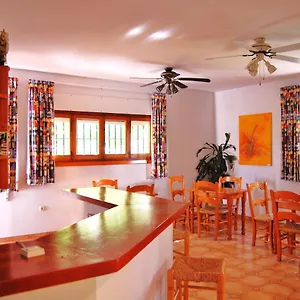 Hotel California, Nerja